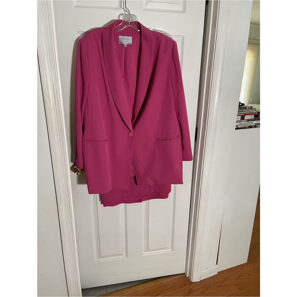 Ingenuity Plus 2 piece Skirt Suit Pink